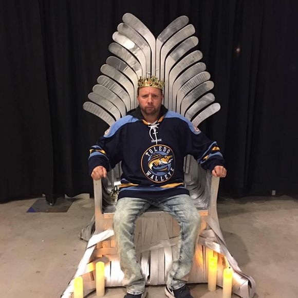 Meet your Posher, Brad - Picture 1 of 1